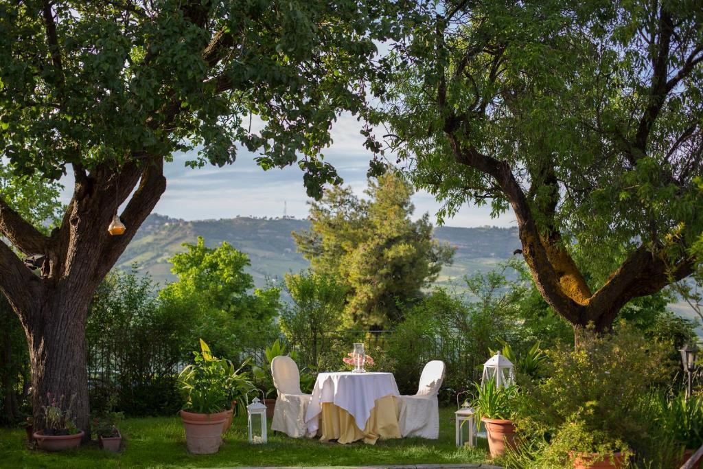 Country Hotel & Resort I Calanchi Ripatransone Luaran gambar